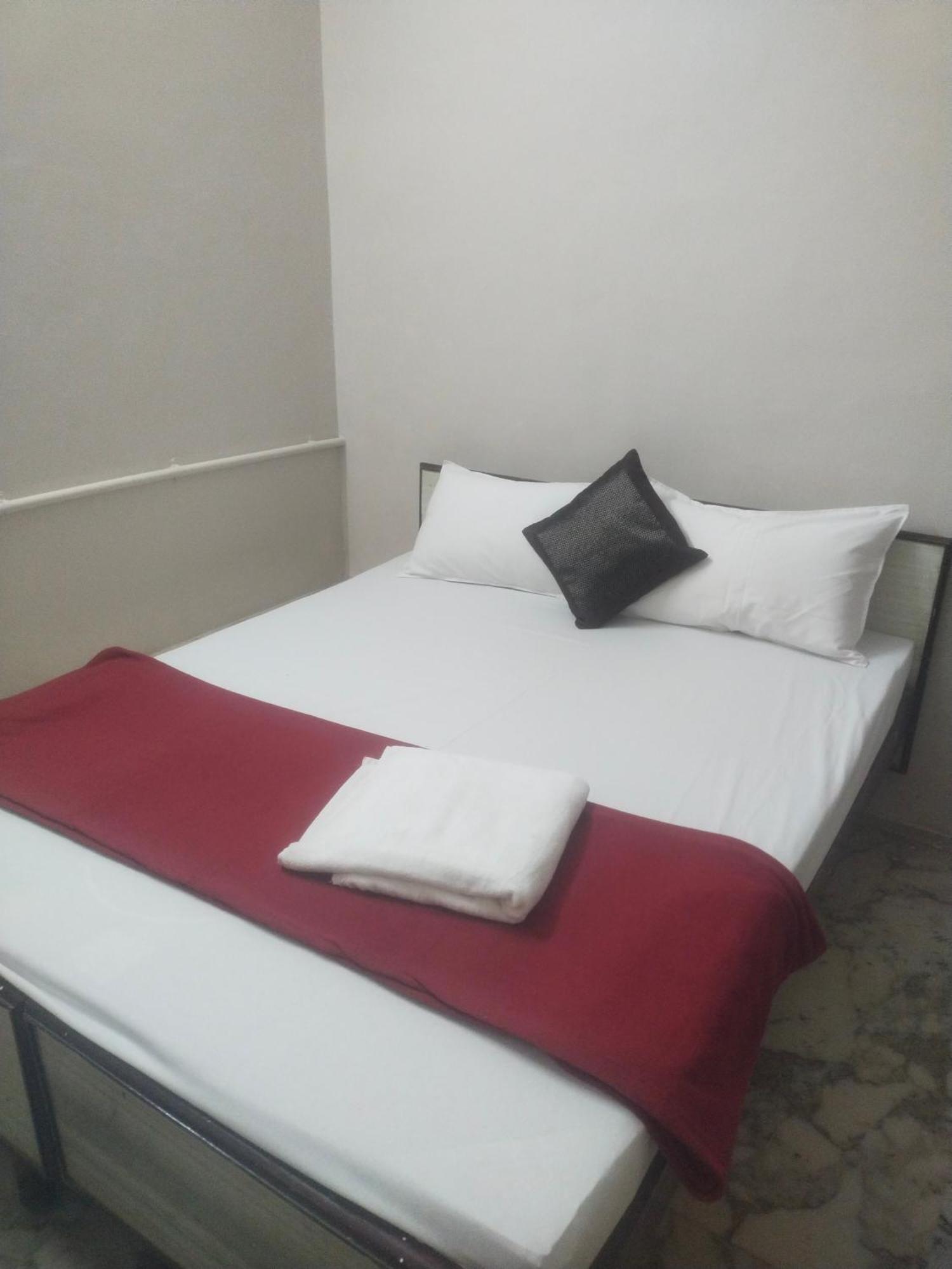 Swamy Residency Hotel Vellore Phòng bức ảnh